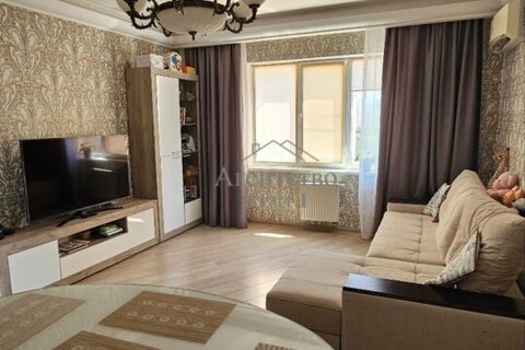 3-к квартира, 96 м², 5/10 эт.
