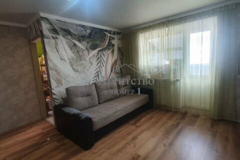 2-к квартира, 42 м², 3/5 эт.