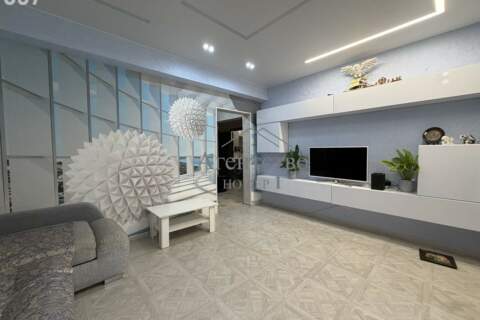 3-к квартира, 81 м², 9/16 эт.
